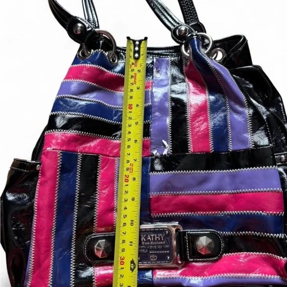 Vintage Y2K Kathy Van Zeeland patchwork patent shoulder bag 🖤💋🎨 - Picture 7 of 7